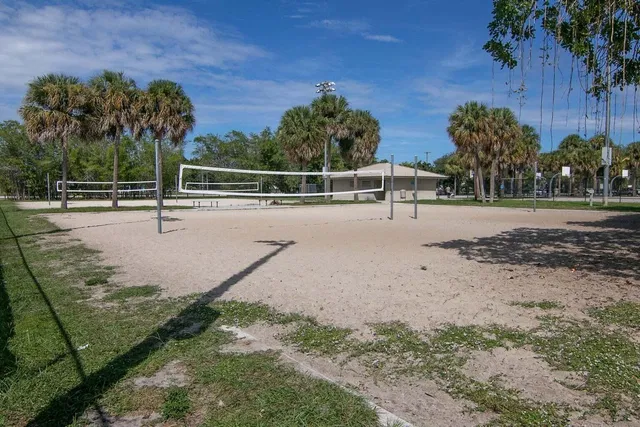 Unit 208 photo 25