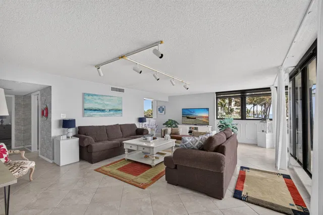 Eastpointe Singer Island Unit 2e photo 10