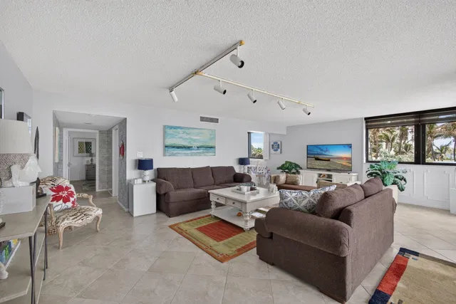 Eastpointe Singer Island Unit 2e photo 11