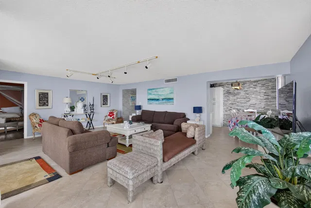 Eastpointe Singer Island Unit 2e photo 12
