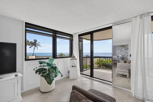 Eastpointe Singer Island Unit 2e photo 14