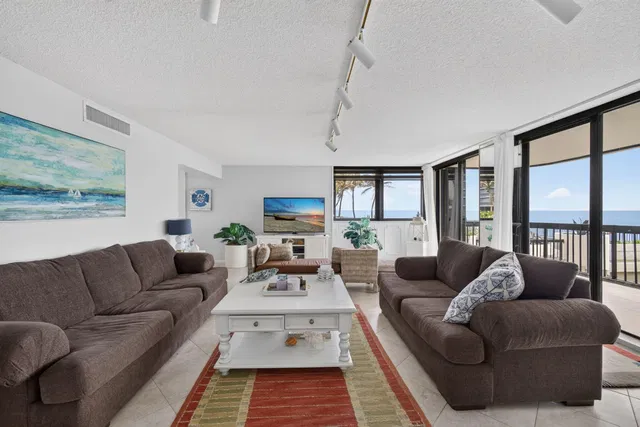 Eastpointe Singer Island Unit 2e photo 16