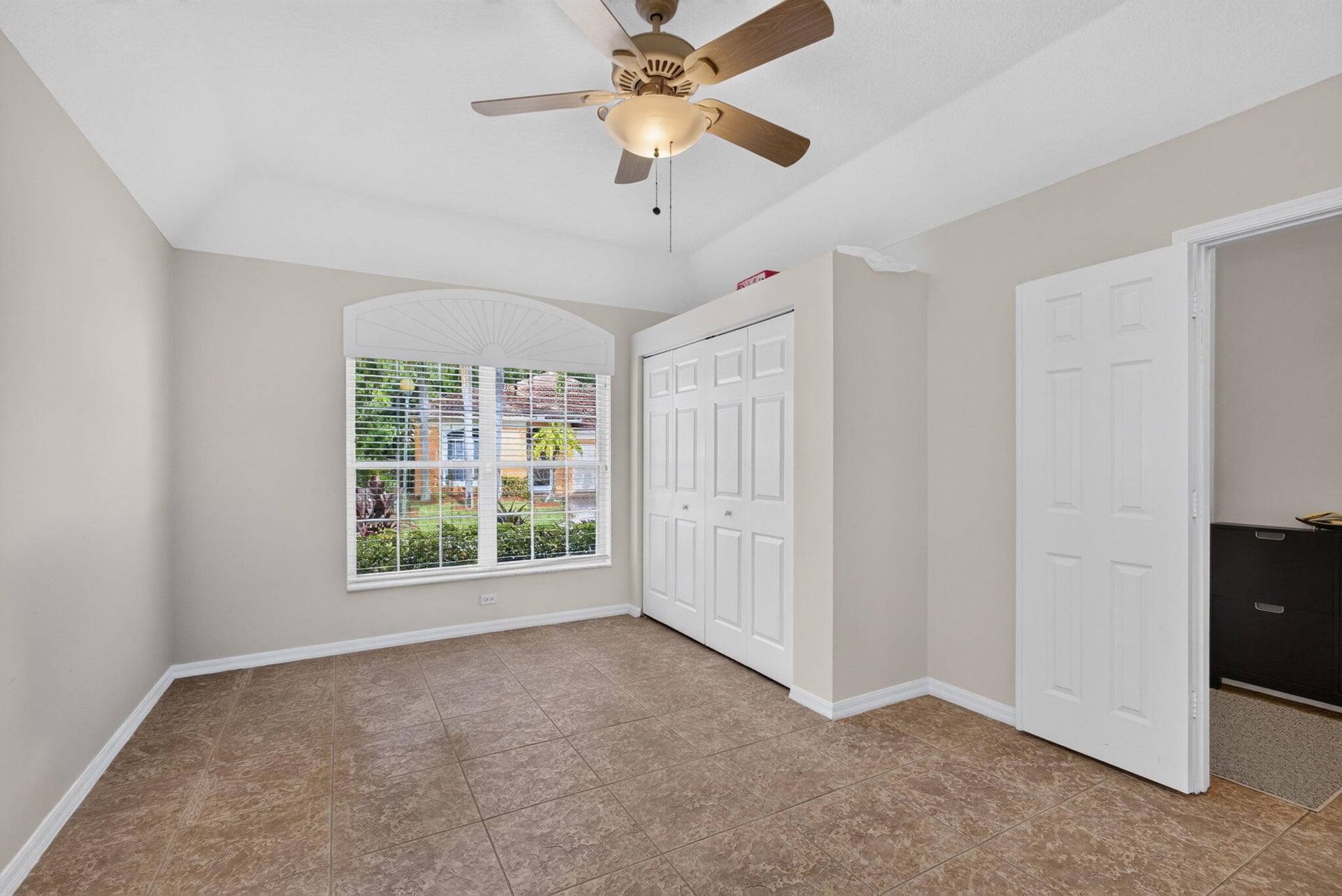 Residence photo 13