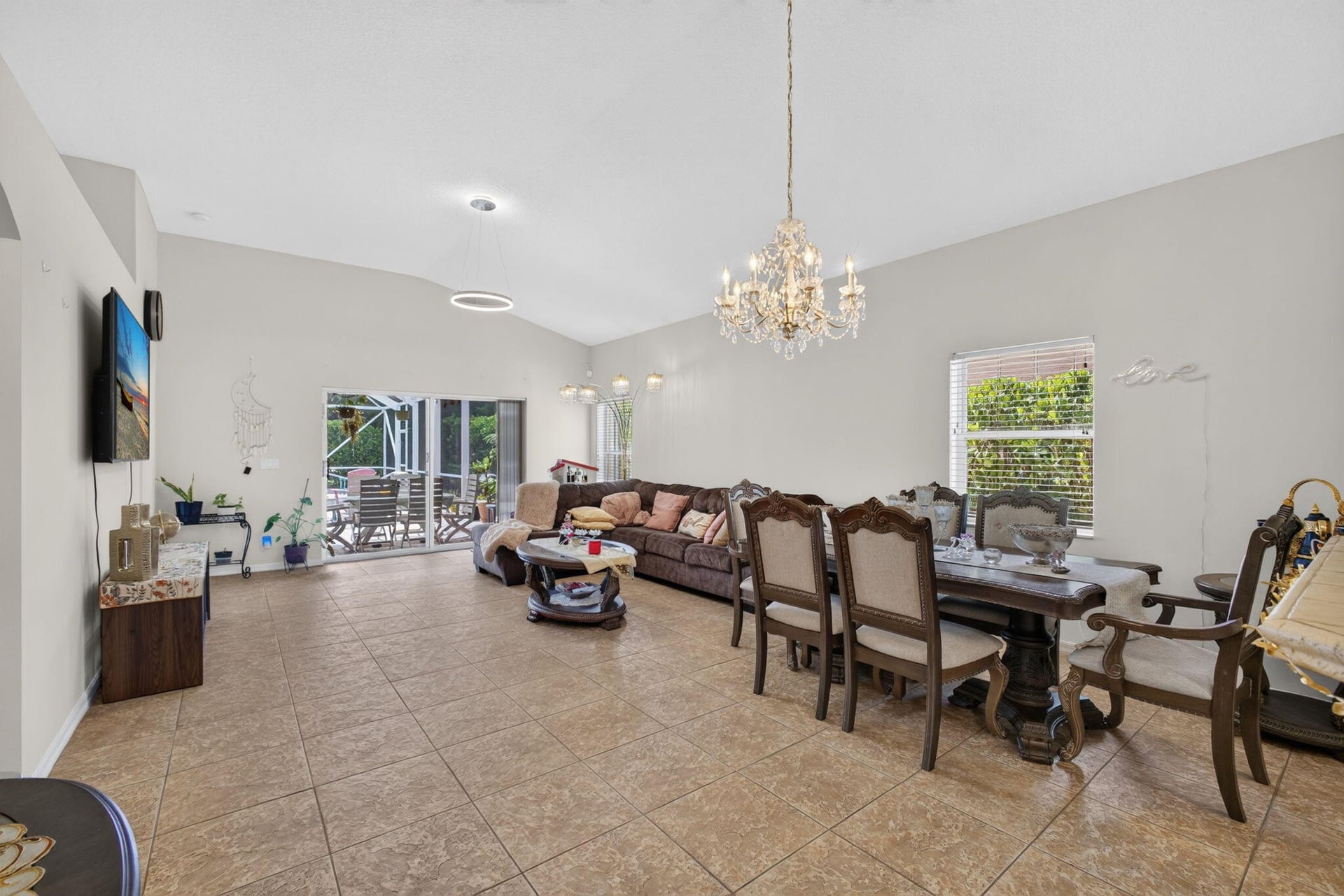 Residence photo 22