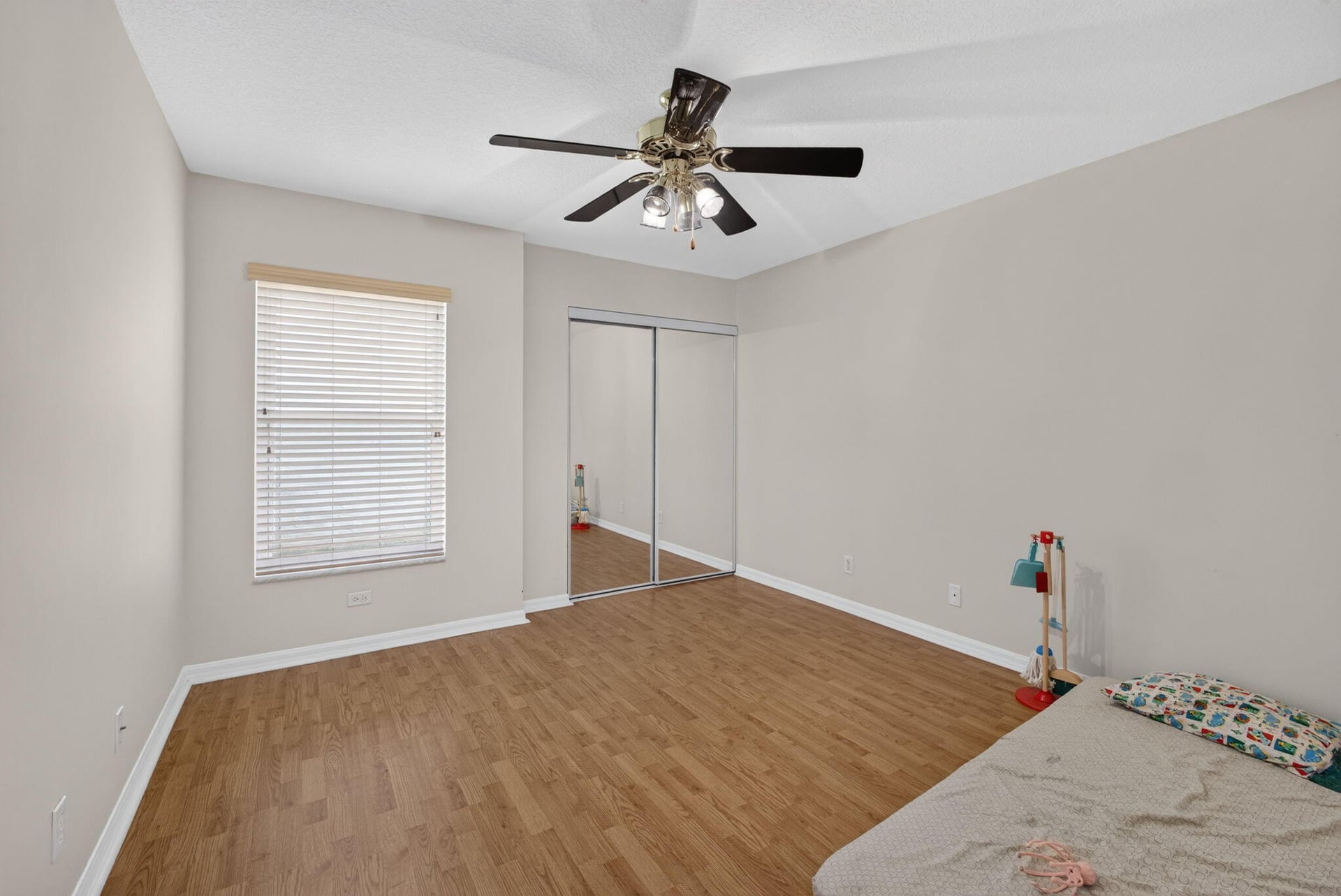 Residence photo 43