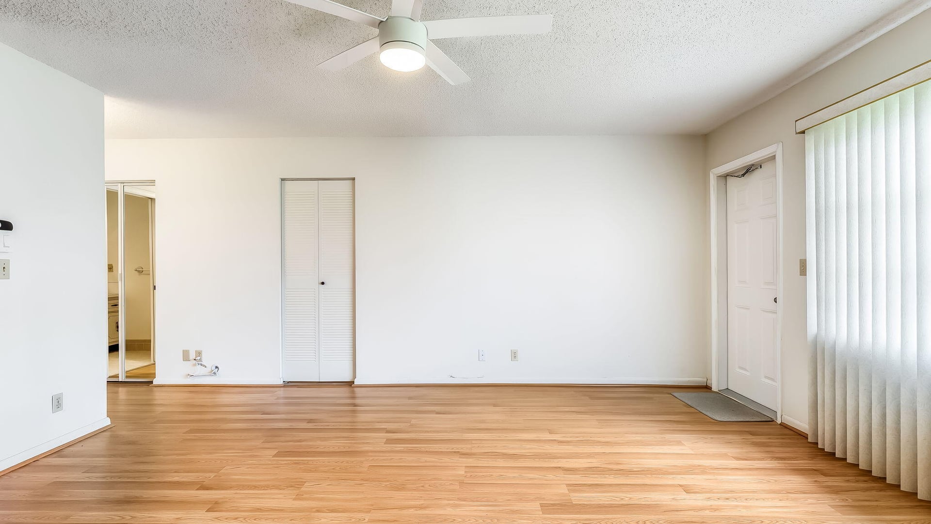 Unit C photo 23