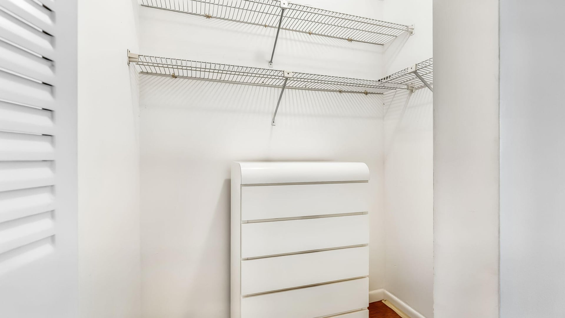 Unit C photo 28