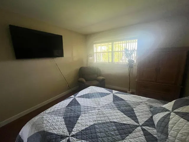 Residence photo 10
