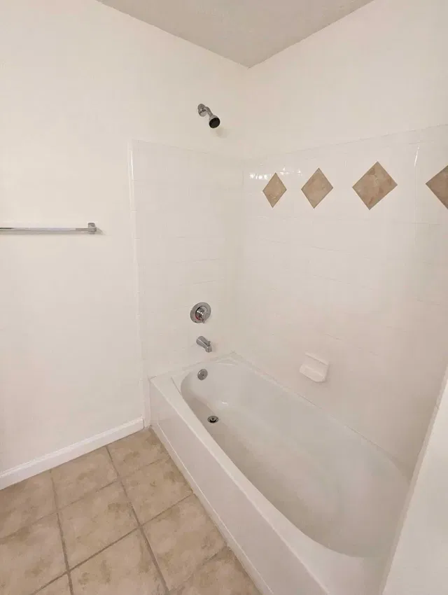 Unit 9103 photo 12