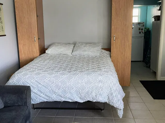 Unit 211 photo 5