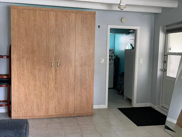 Unit 211 photo 6
