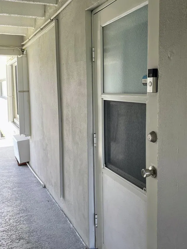 Unit 211 photo 15