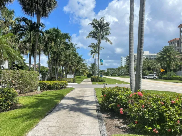 Unit 211 photo 18