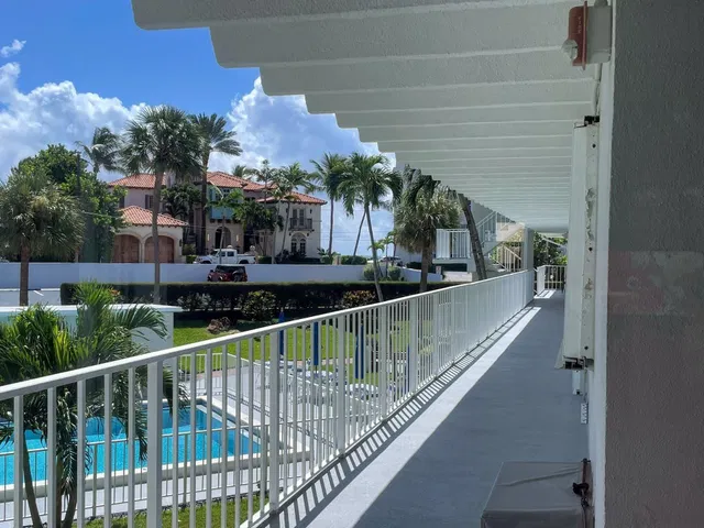 Unit 211 photo 20