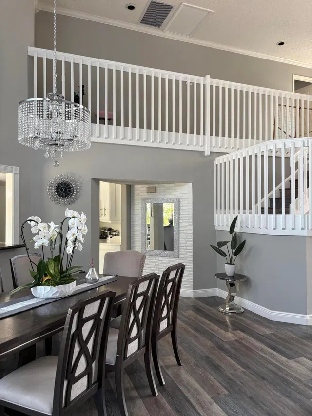 Residence photo 3