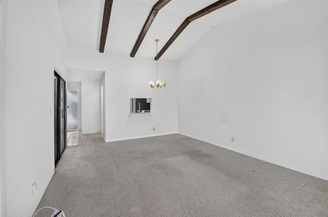 Residence photo 11