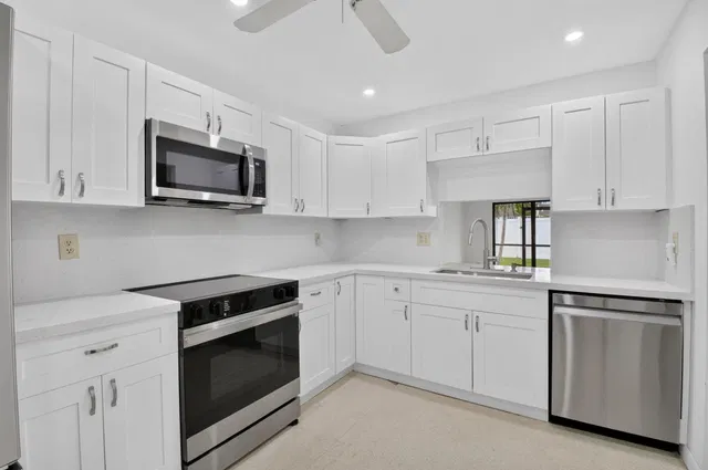 Residence photo 16