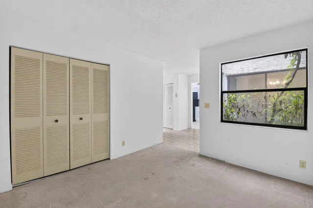 Residence photo 27