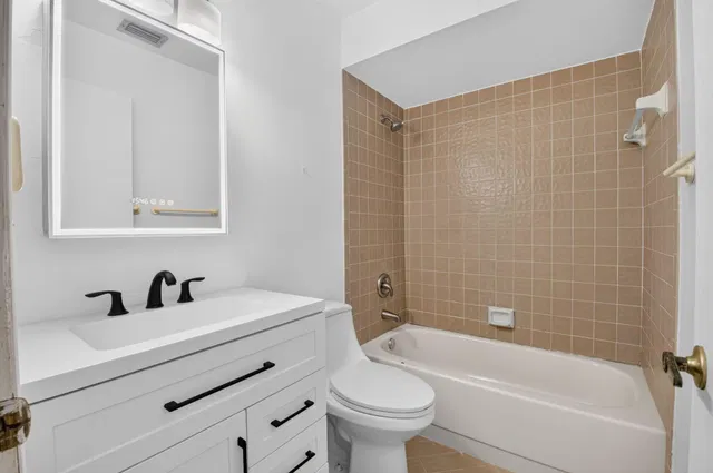 Residence photo 30