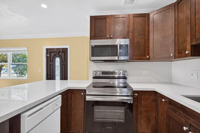 Residence photo 18