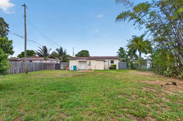 Residence photo 19