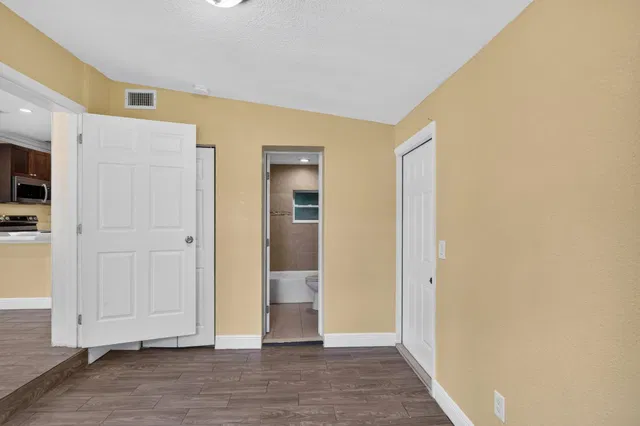 Residence photo 22