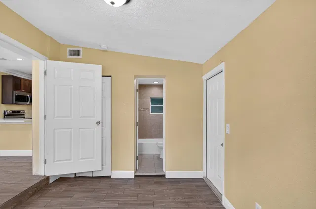 Residence photo 24