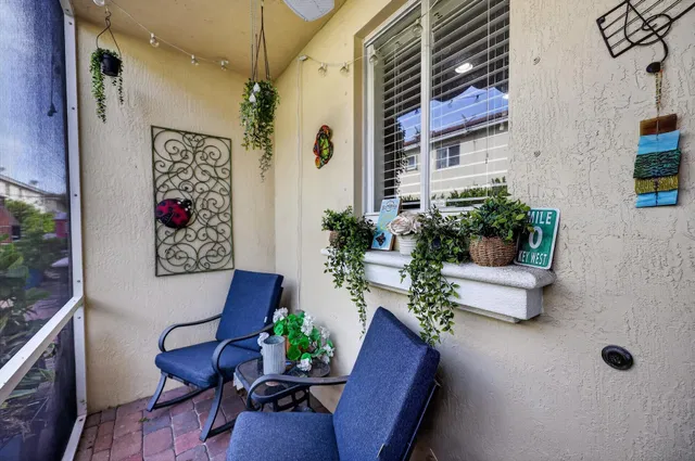 Residence photo 18