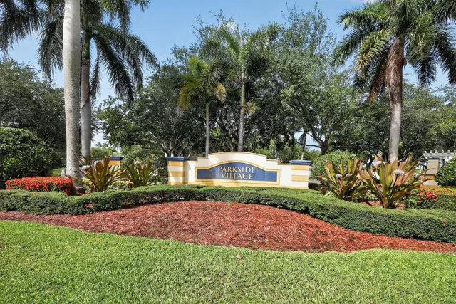 Residence photo 28