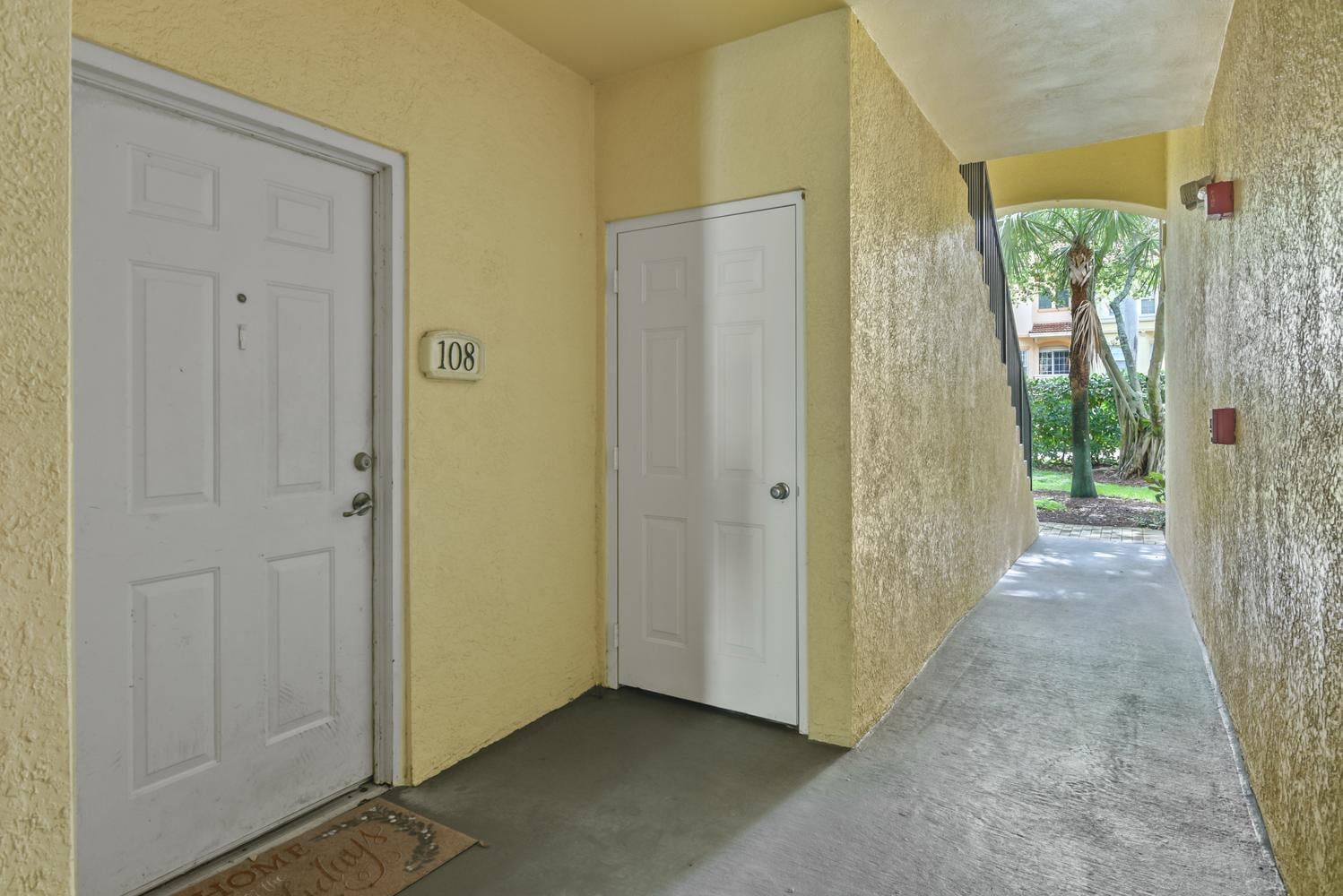 Unit 108 photo 5