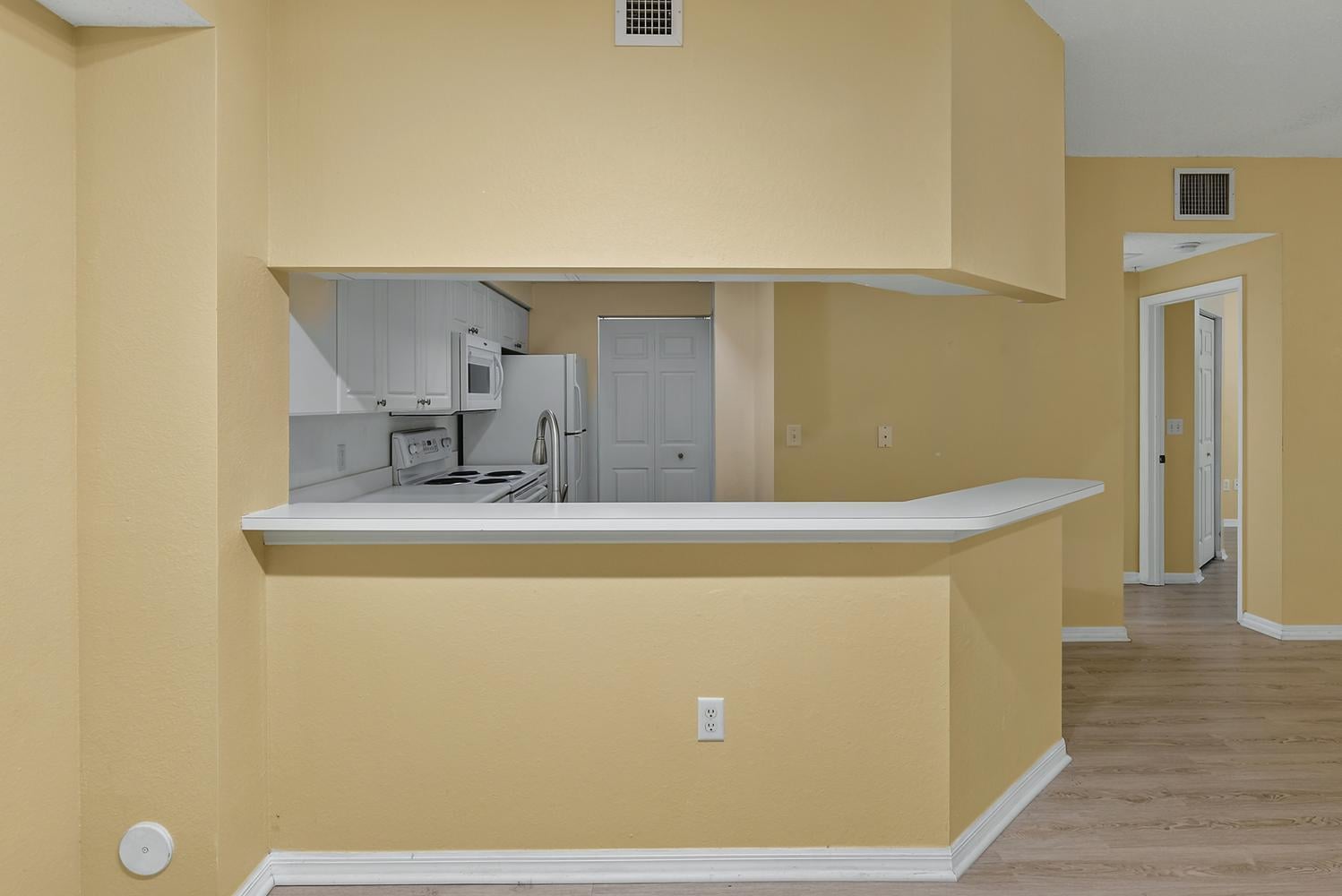Unit 108 photo 9