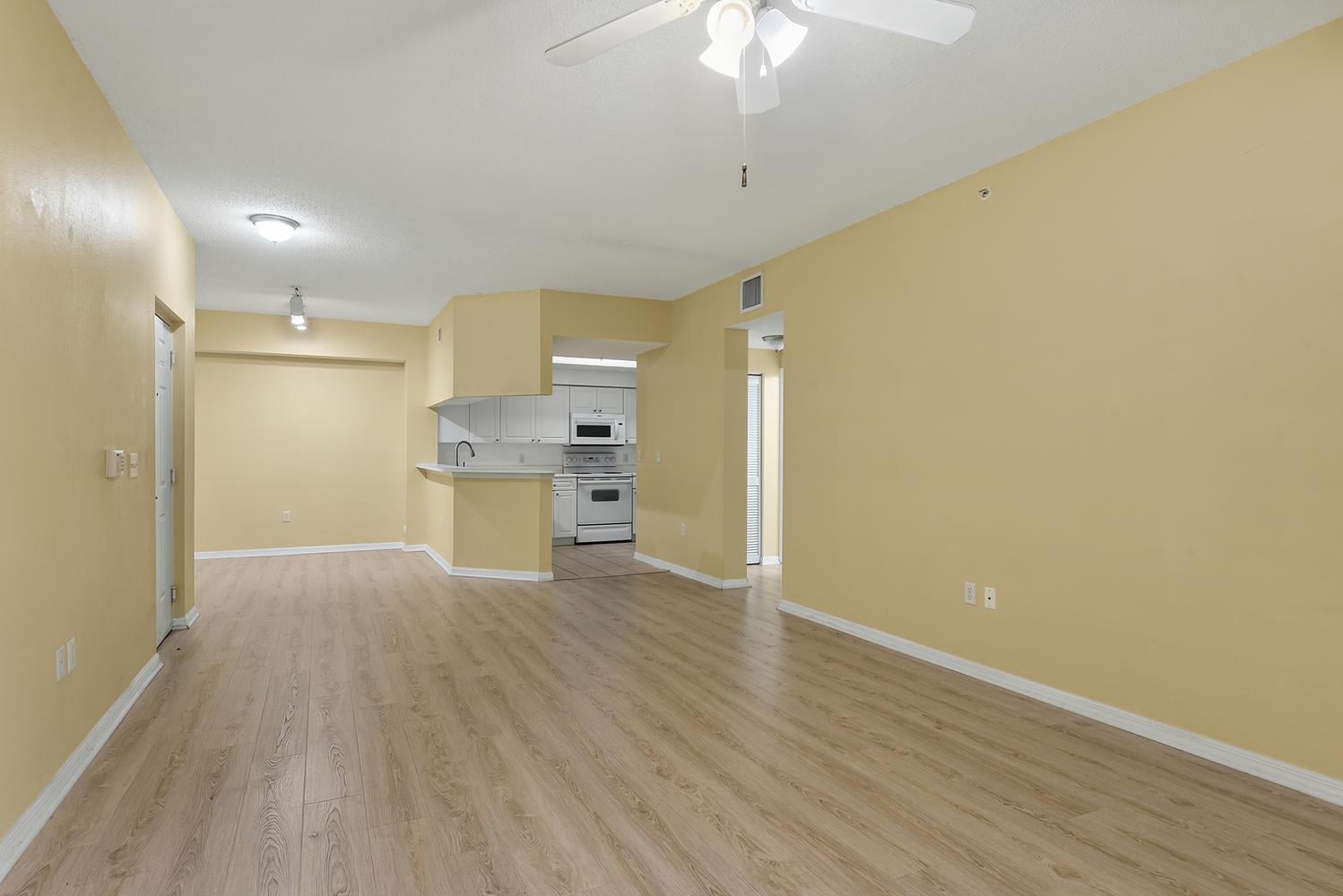 Unit 108 photo 12