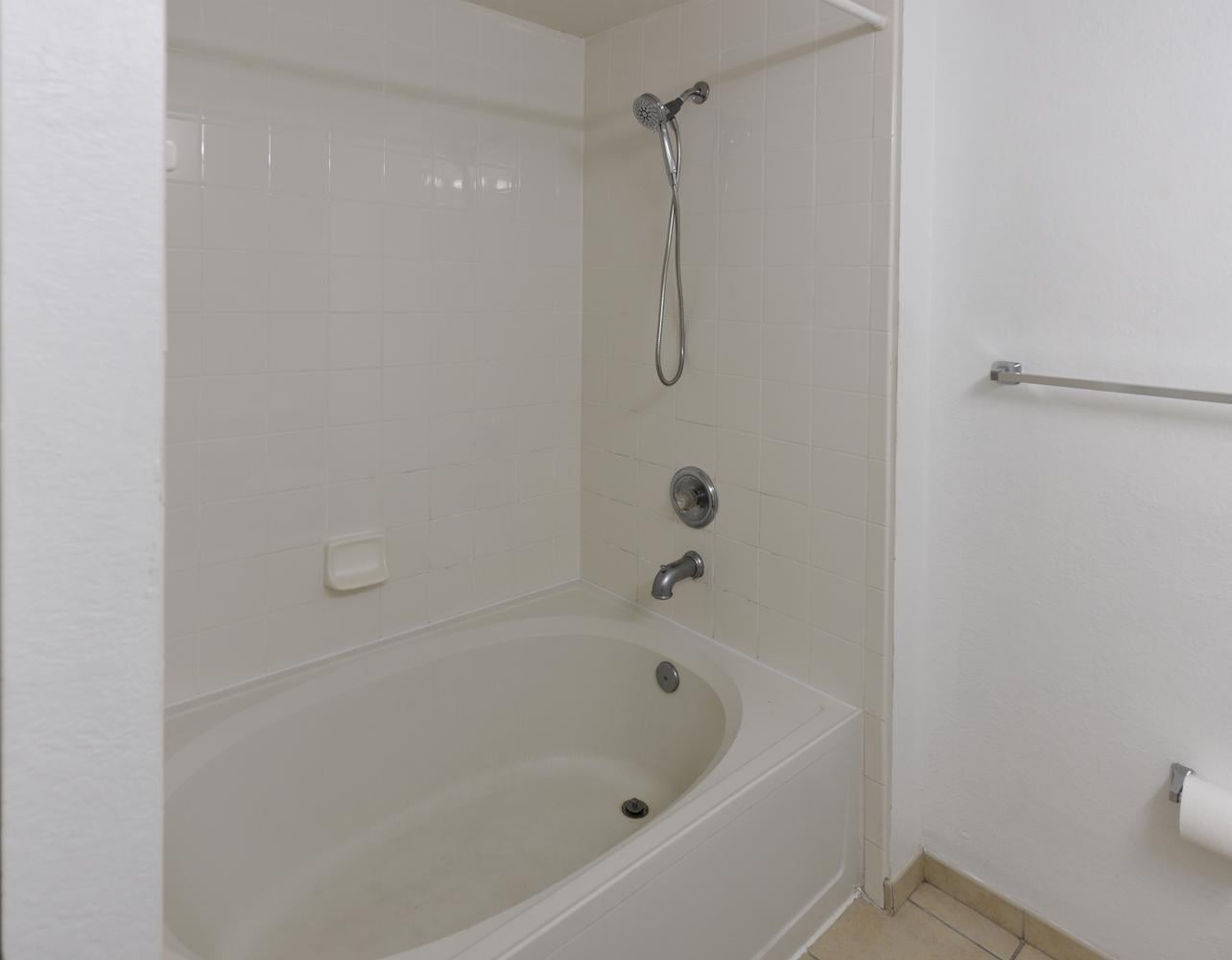 Unit 108 photo 22
