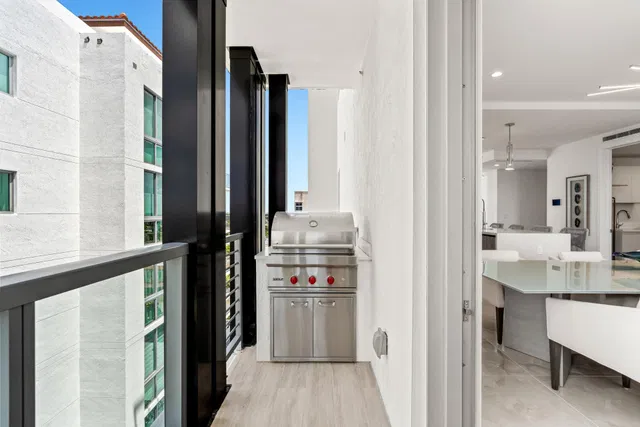 Royal Palm Residences Boca Raton Unit 804 photo 10