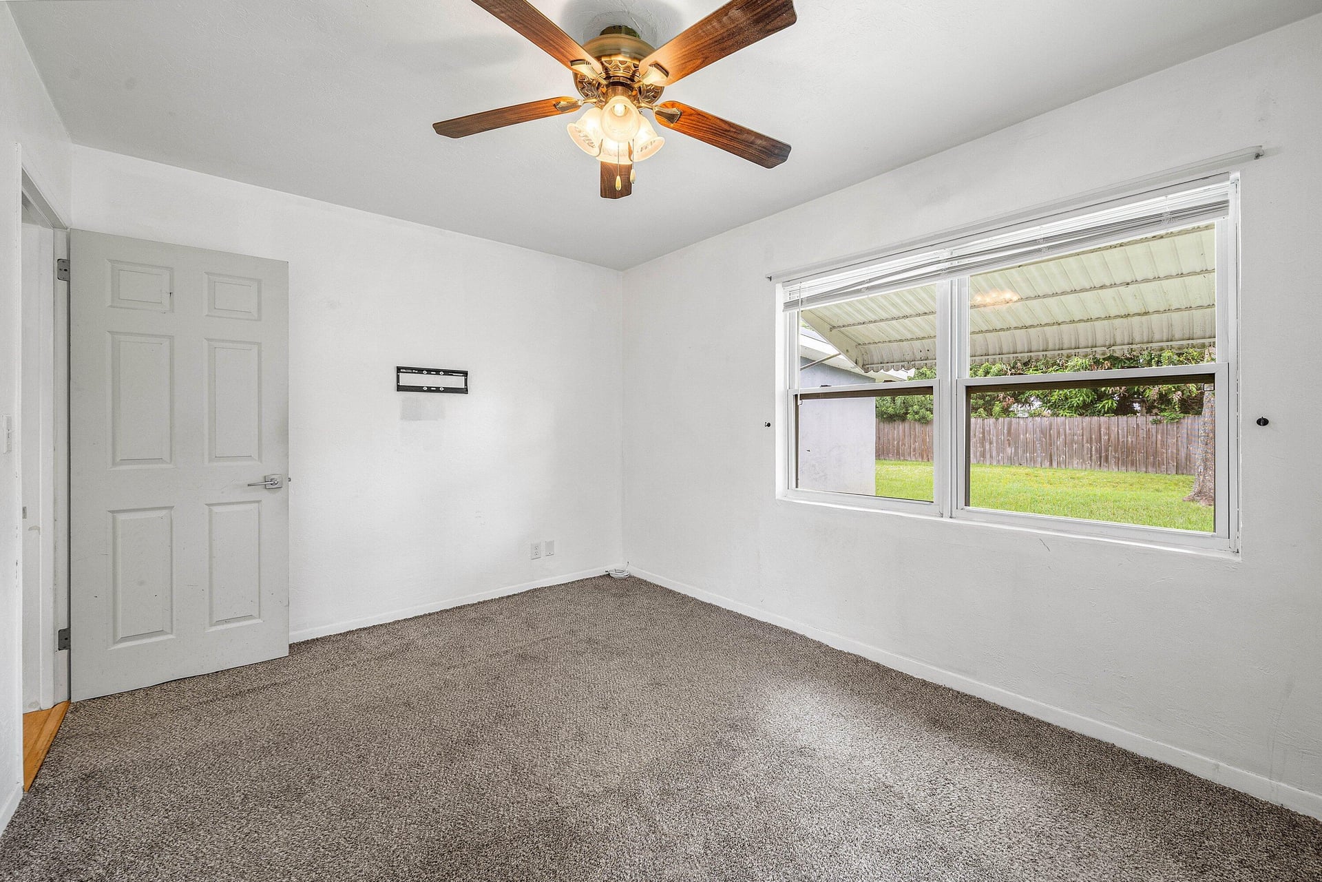 Residence photo 16
