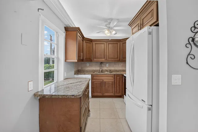 Residence photo 11