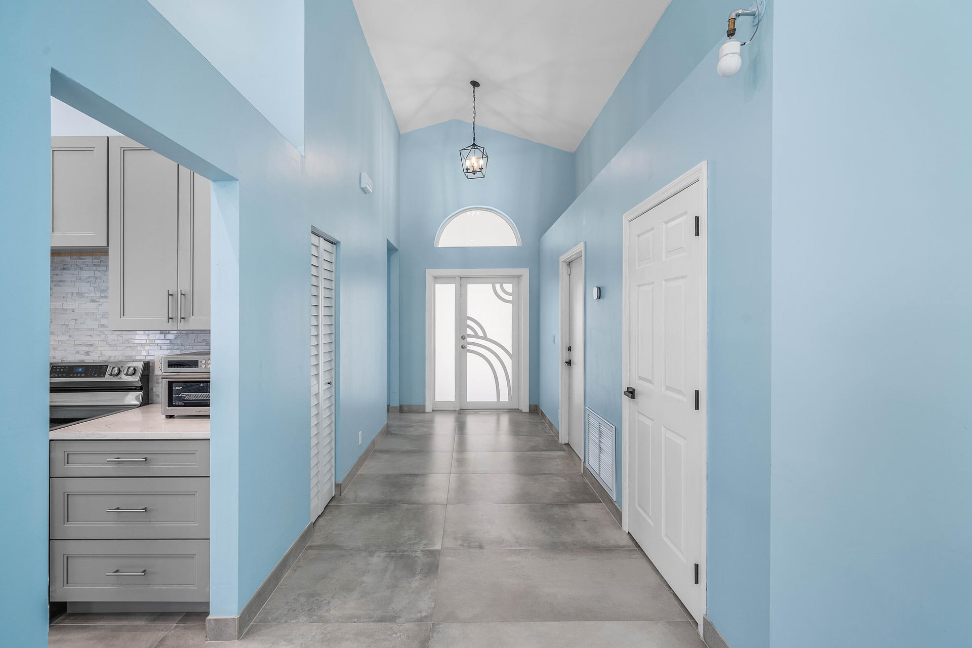 Residence photo 6