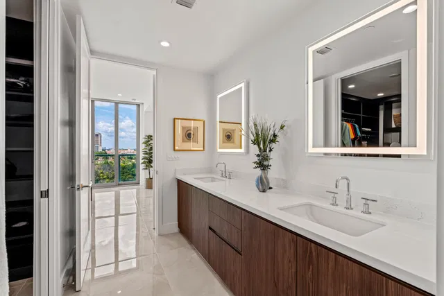Royal Palm Residences Boca Raton Unit 804 photo 23