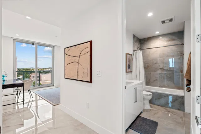 Royal Palm Residences Boca Raton Unit 804 photo 32