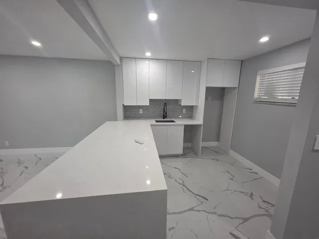Unit 107 photo 2