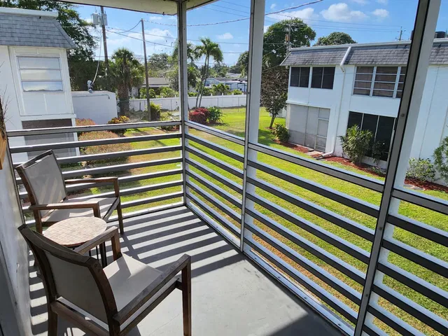 Unit 208 photo 13