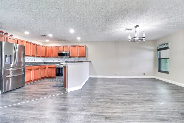 Residence photo 9