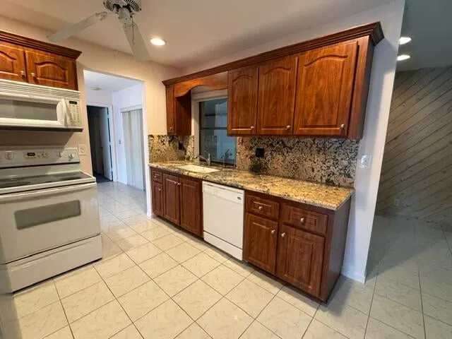 Residence photo 4