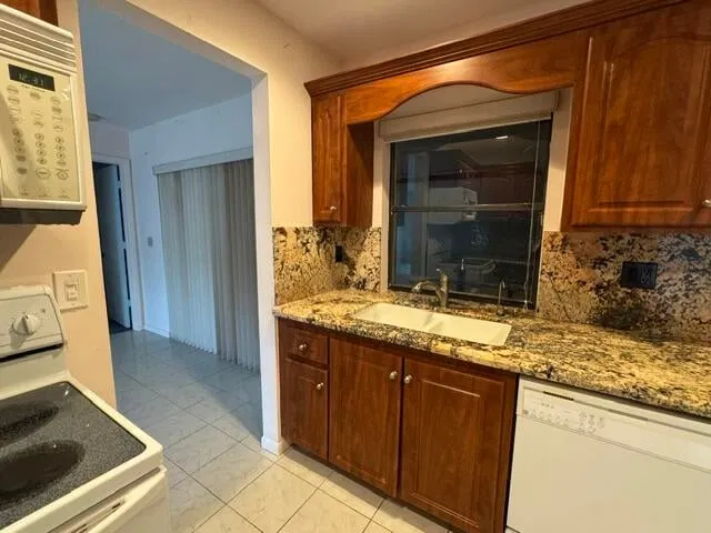 Residence photo 5