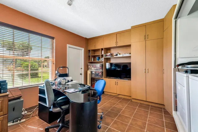 Residence photo 26