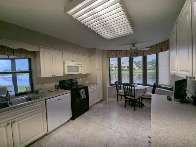 Jonathan's Landing Jupiter FL Unit 152 photo 8