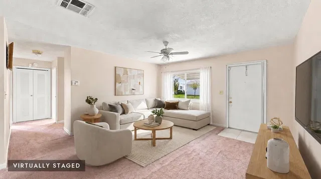Residence photo 3