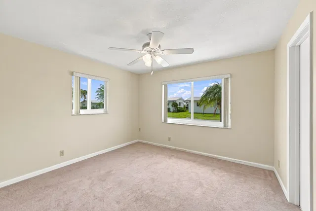 Residence photo 29