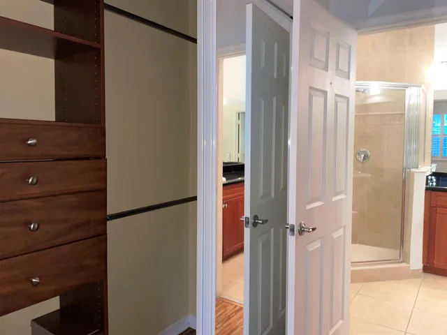 Unit 5 photo 8