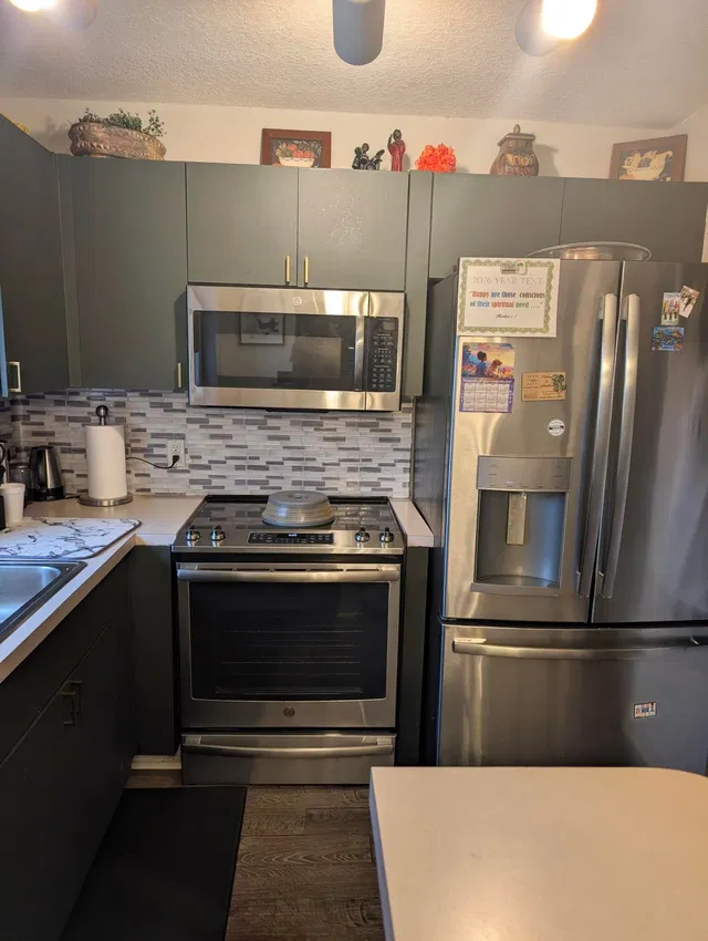 Unit 206 photo 6